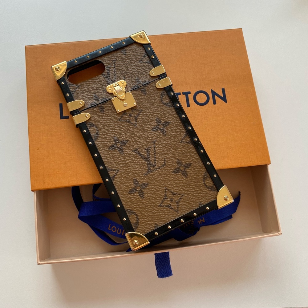 Louis Vuitton iPhone 7 Plus Cover - Picture 1 of 10